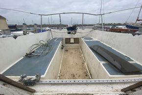 Seamaster-815-yacht-deck