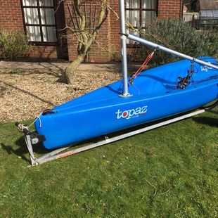 Topper Topaz with brand new and unused genuine sails