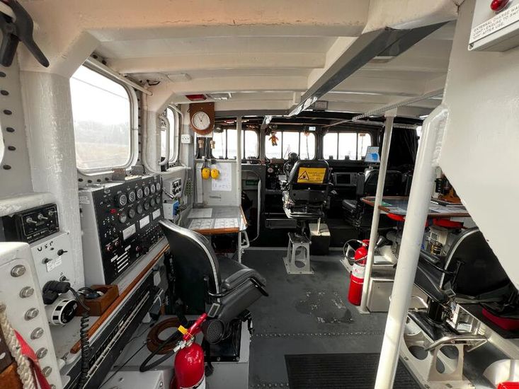 EX TYNE CLASS LIFEBOAT 4T bollard pull 12 PAX