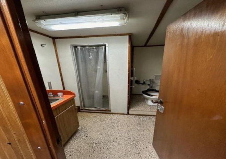 1994 Crew Boat For Sale