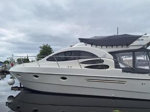 2000 Azimut 39 Flybridge