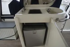 2005 Four Winns Horizon 240