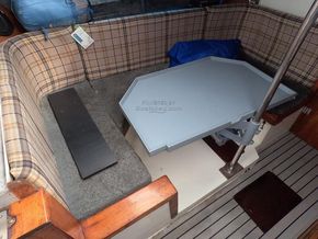 Southerly 28  - Saloon