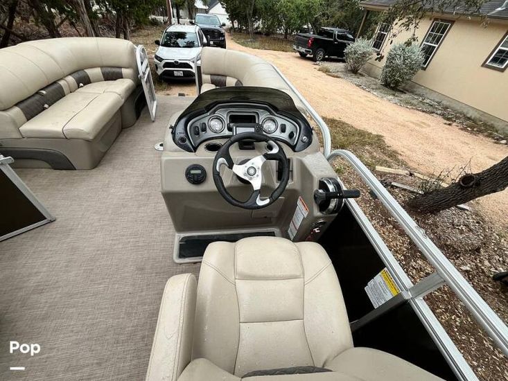 2020 Sun Tracker 22 dlx