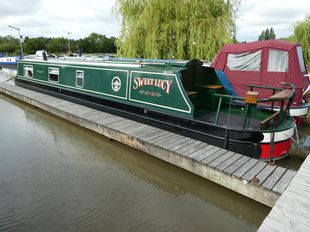 Sweet Lucy 50ft 2004 Cruiser Stern by Floating Homes