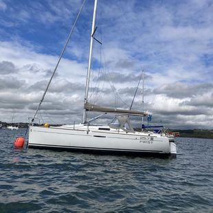 Beneteau 25.7 on custom trailer