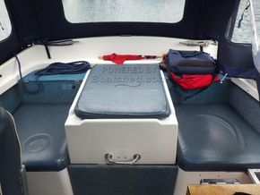Hardy Pilot 20 Motor Boat - Cockpit