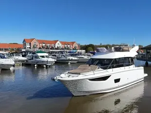 2015 Jeanneau Velasco 37F