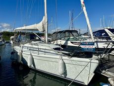 2001 Hunter Channel 31