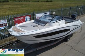 Jeanneau Cap Camarat 7.5 WA S3 - bow seating