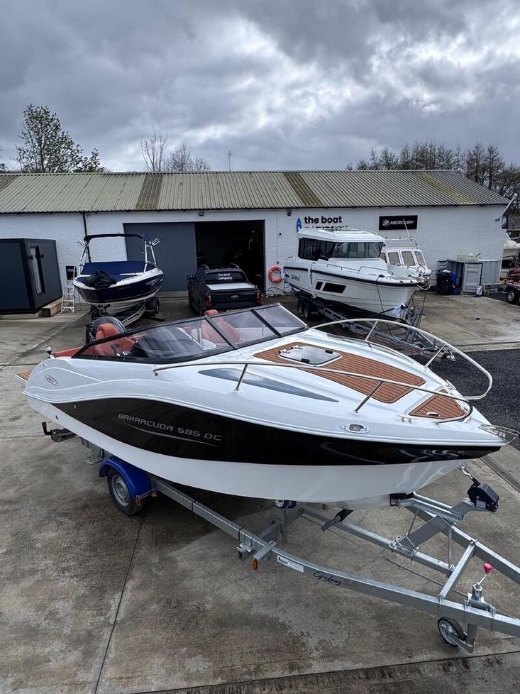Okiboats Barracuda 585 DC