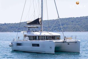 2022 Lagoon 40