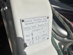 2007 Bavaria 37 Cruiser 29