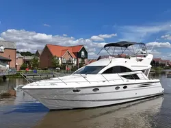 2001 Fairline Phantom 43
