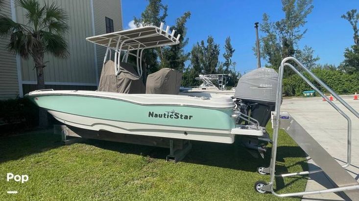 2018 Nauticstar 231 coastal