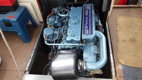 Roamer 36 MotorSailer - Engine