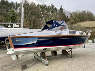 Classic Fairey Marine Huntsman 28