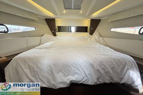 Jeanneau Leader 40 - berth