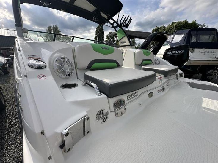 2017 Chaparral 223 Vortex VRX