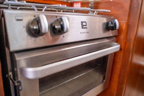 Pacific 4500 gimballed cooker and hob