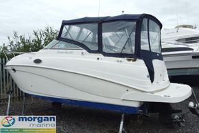 Rinker-Fiesta-Vee-250-platfrom