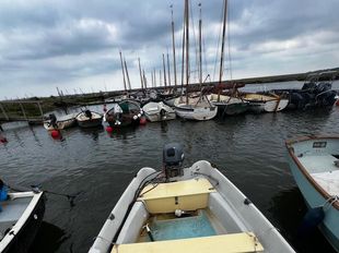 Tender boat