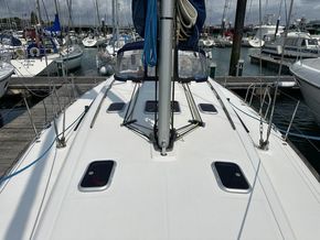 2011 Dufour  425 Grand Large 13