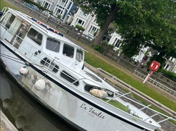 35ft Steel Dutch Cruiser on Residential Mooring near Hampton Ct