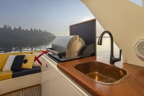 Aft Deck Wet Bar