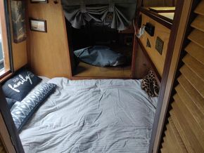 Boatmen’s cabin bed