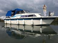 Fairline Mirage 29 Aft Cabin
