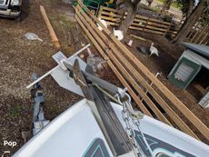 2004 Boston Whaler 240 Outrage