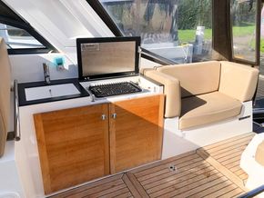 Sealine SC35