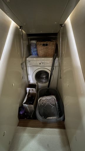 2007 Fairline Phantom 50 46