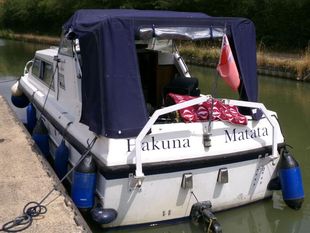 Hakuna Matata 24ft 1982 4 berth GRP motor cruiser