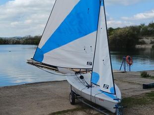 RS Quba with a trolley