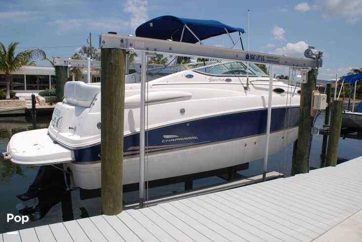 2004 Chaparral 240 signature