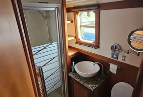 Wolstenholme cruising barge for sale with BJ Marine