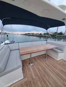 1986 Hatteras 54