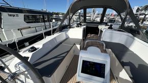 2025 Bavaria C38 10