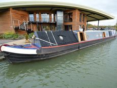 FIREFLY • 61ft 0in replica Northwich Trader with 2+2 berths