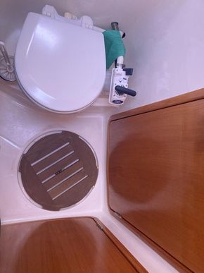2007 Bavaria 37 Cruiser 30