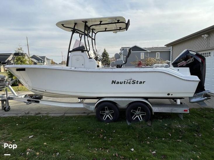 2022 Nauticstar 2302 legacy