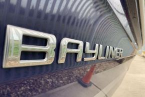 Bayliner-VR6-Bowrider-tag