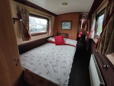 Windemere - 70 foot cruiser stern narrow boat