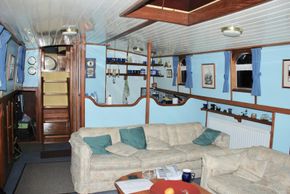 Saloon lookingaft -galley on the right