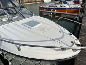 Bayliner 192 Discovery  - Foredeck