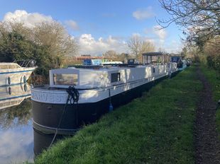 Electric centre cockpit Narrowboat Barge