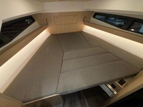 2025 Bavaria Vida HT 13