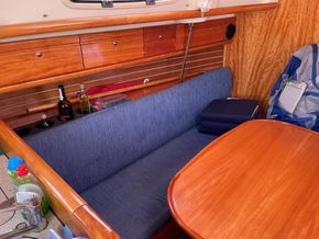 2006 Bavaria Cruiser 30 22